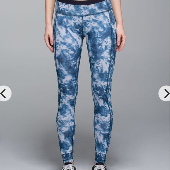 Lululemon Speed Tight III - Tie Dye Pattern - Sea Side Alberta Lake, sz 6 - Picture 8 of 12
